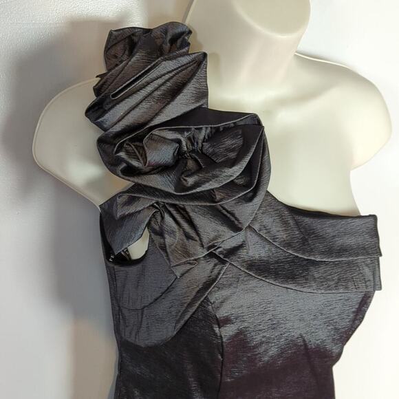 Xscape by Joanna Chen NWT One Shoulder Dress - Picture 2 of 10